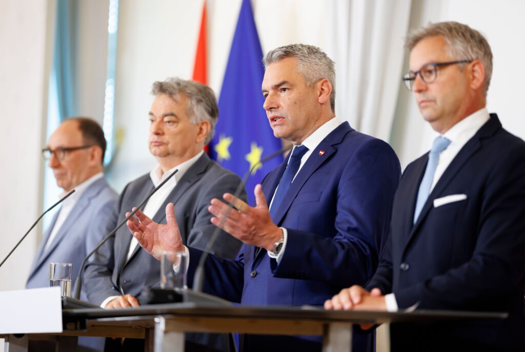 Pressefoyer-Ministerrat, Andy Wenzel